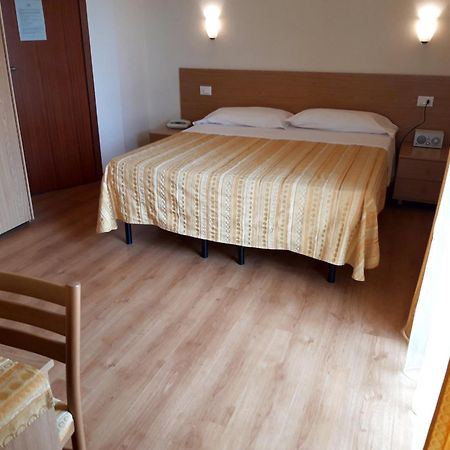 Hotel Mariani Lido di Camaiore Extérieur photo