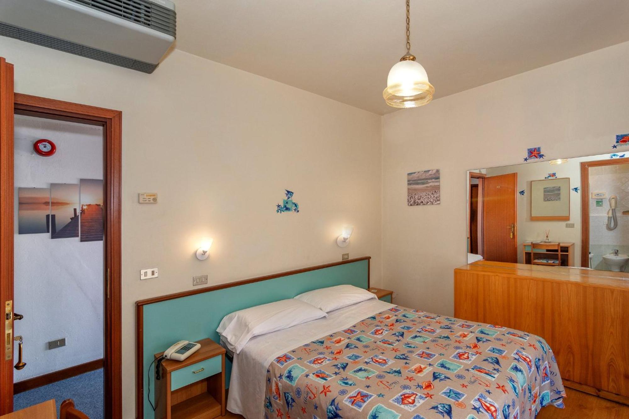 Hotel Mariani Lido di Camaiore Extérieur photo